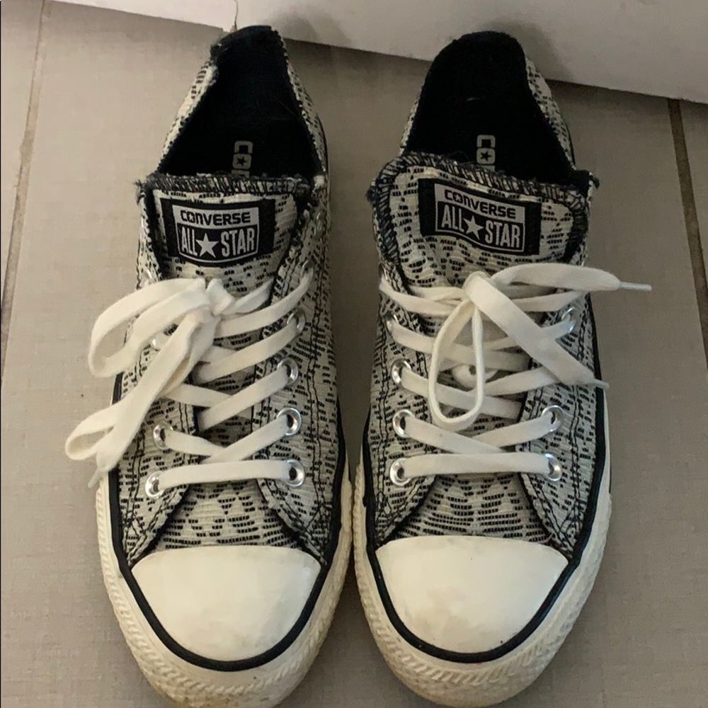 Black and white converse